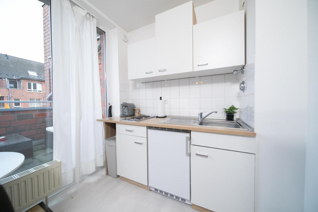 Studio Shiny - Zentral Mit Balkon - Messe - Kueche Neuss Extérieur photo